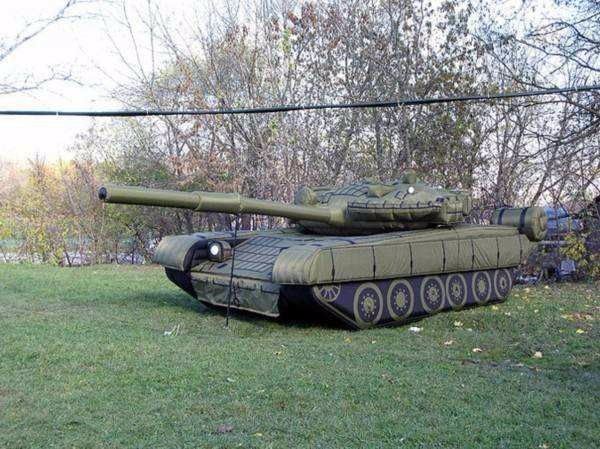 白沙陆地军事假目标坦克